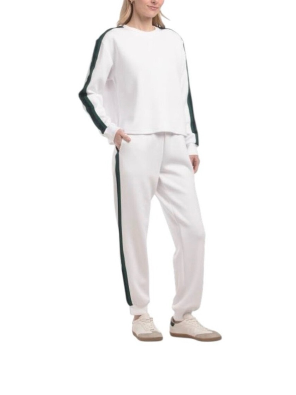 ELIE BY ELIE TAHARI 2pc Scuba Pull Over Sweatshirt And Joggers
Set